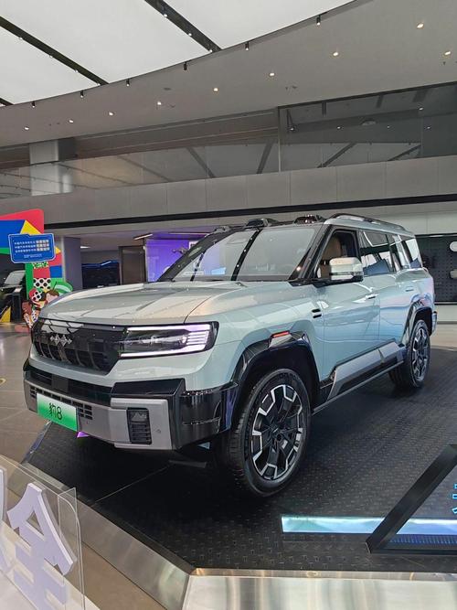 广州228比亚迪方程豹硬派越野的爆款，英菲尼迪35周年与你共成长